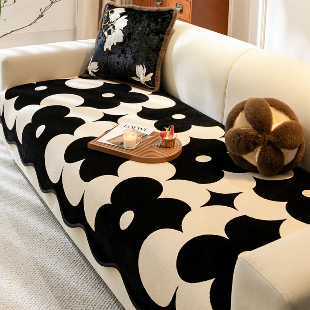 Elegante Couchhusse aus Chenille mit Blumenmuster und Wellenrand